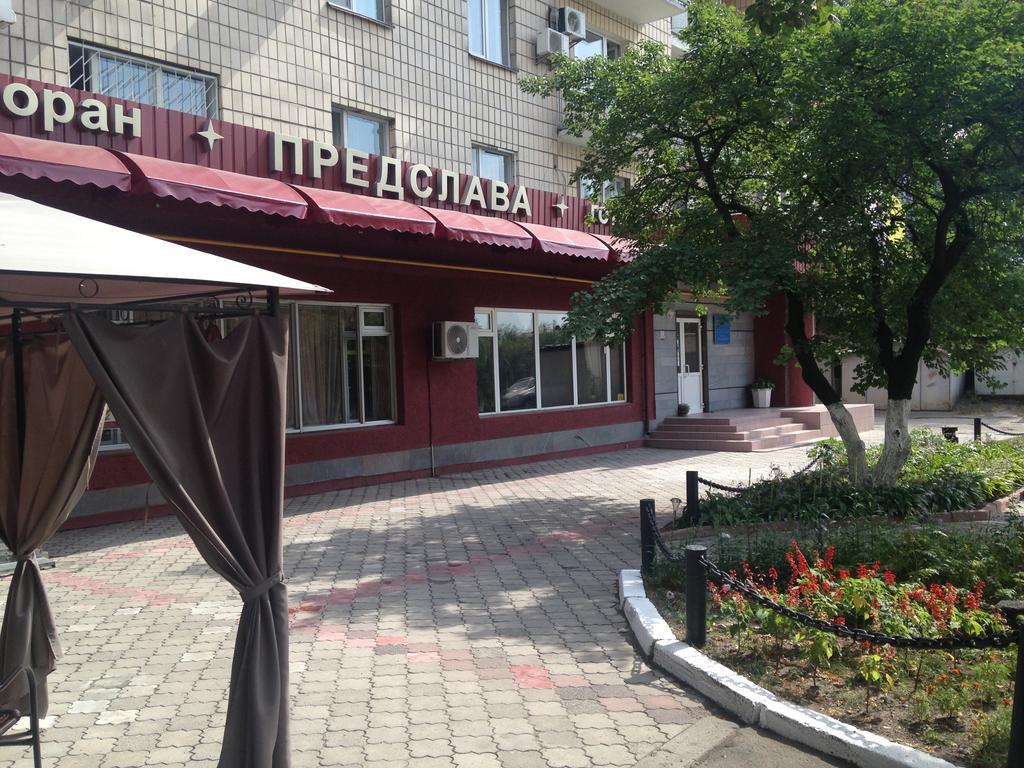 Predslava Hotel Kyiv Exterior photo